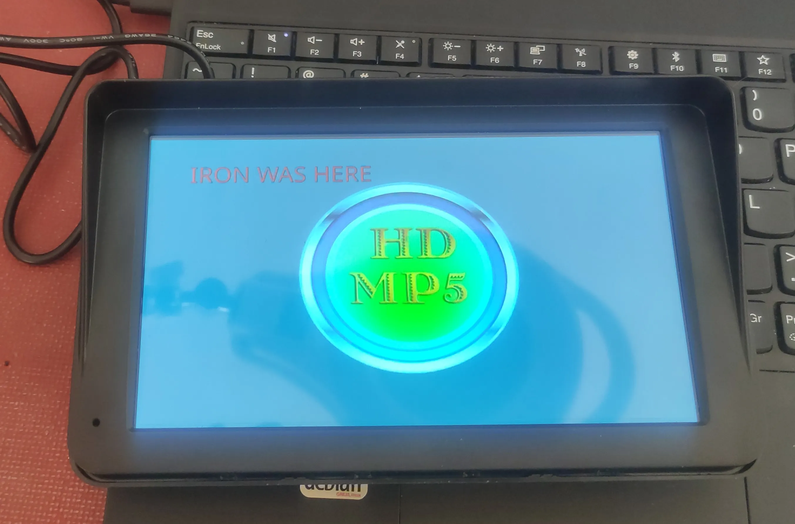 The screen showing a modified boot image